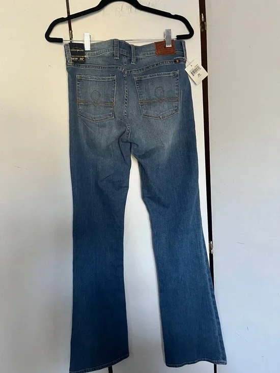 Lucky Brand Women's Medium Blue Flare Jeans - Picture 2 of 7